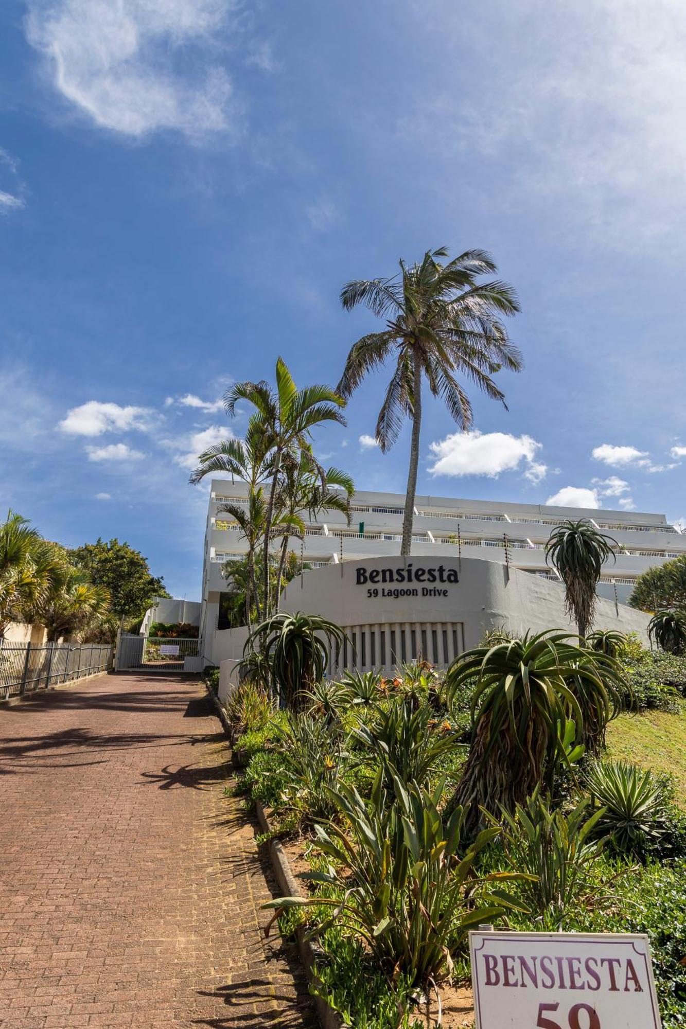 302 Ben Siesta Umhlanga Rocks *